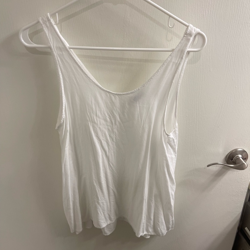 White women’s tank